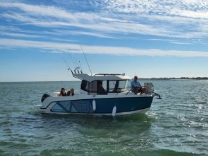 QUICKSILVER 705 PILOTHOUSE