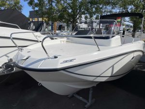 QUICKSILVER ACTIV 675 SUNDECK