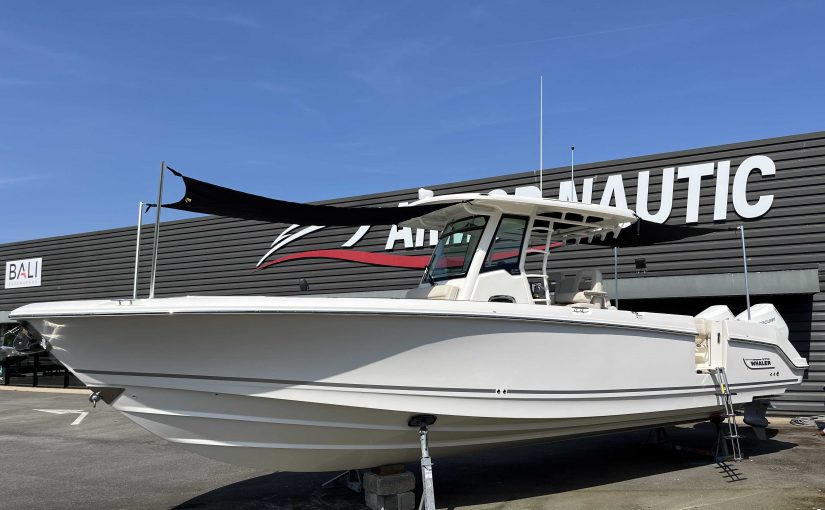 BOSTON WHALER 330 OUTRAGE