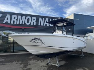 BOSTON WHALER 270 OUTRAGE