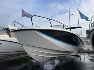 QUICKSILVER ACTIV 755 SUNDECK