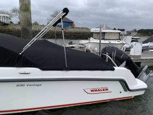 BOSTON WHALER 230 VANTAGE