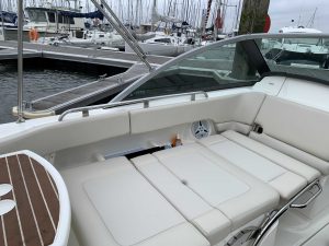 BOSTON WHALER 230 VANTAGE