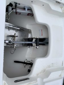 BOSTON WHALER 230 VANTAGE