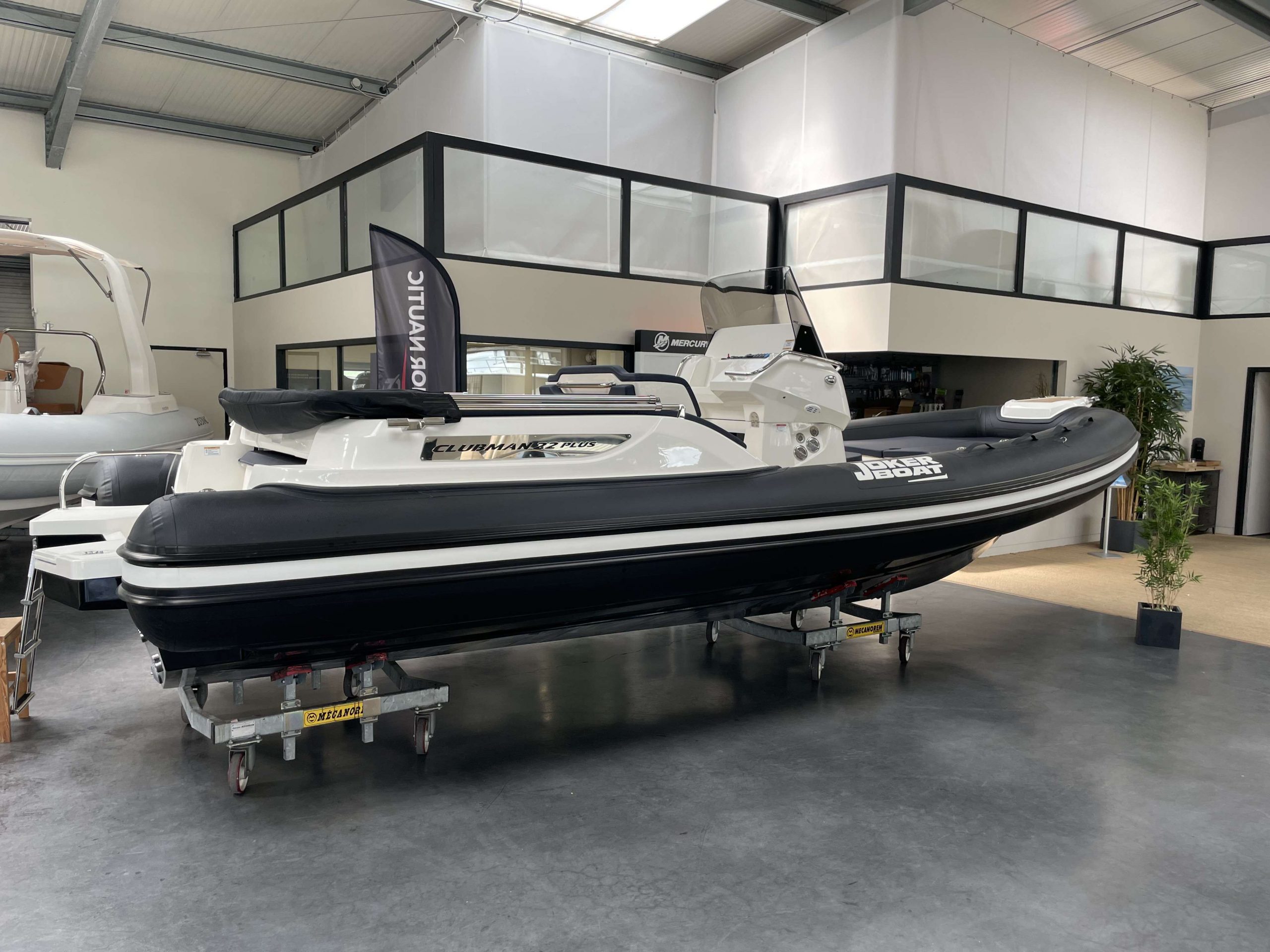 JOKER BOAT - CLUBMAN 22 PLUS